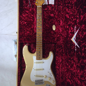 Fender Custom Shop 56