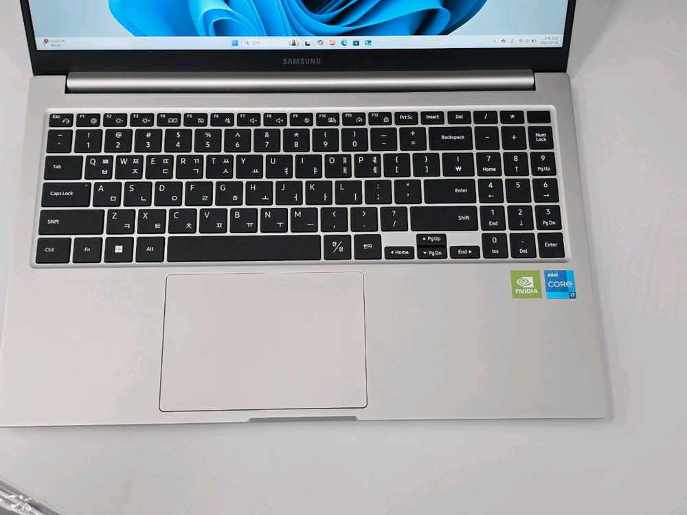 갤럭시북 i7 11세대CPU/MX450 GPU탑재게임용 이미지