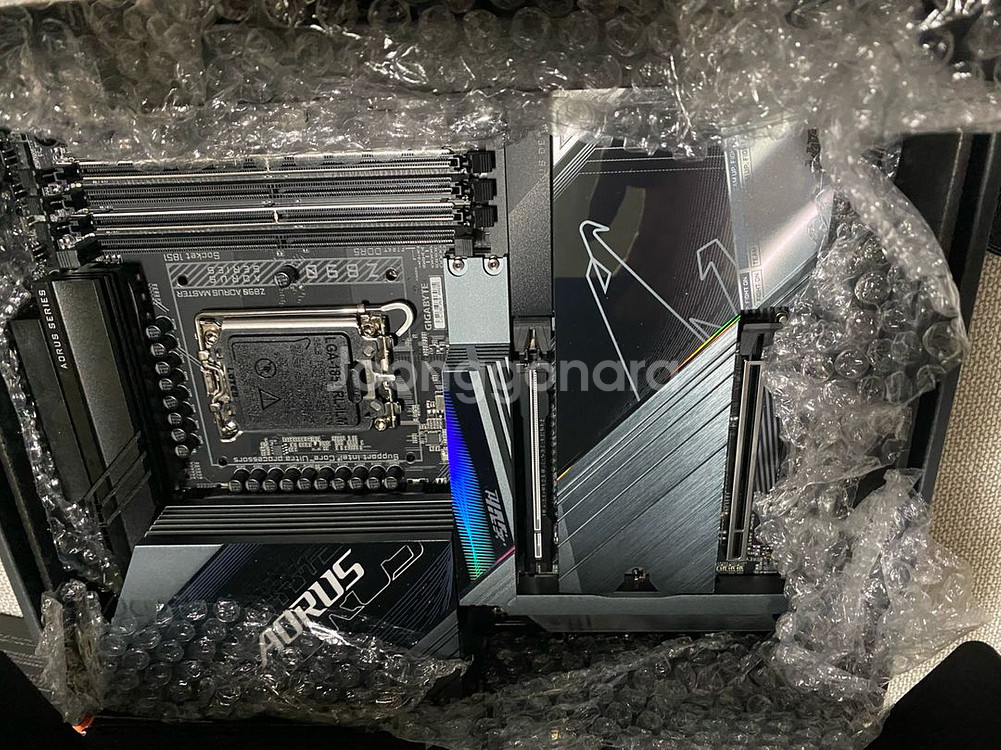 gigabyte z890 aorus master--1