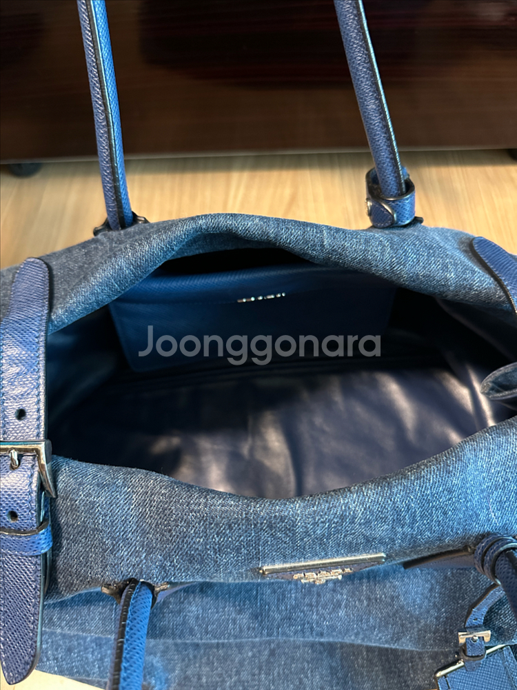정품/프라다 데님 토트백--7