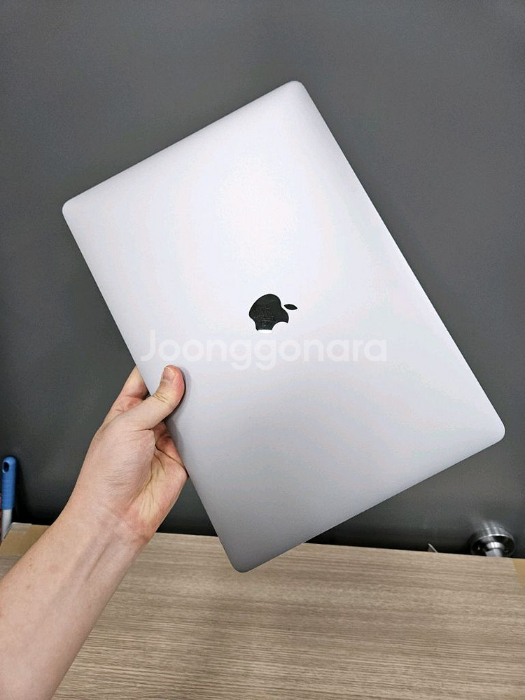 맥북프로15 A1707 i7/16G/512GB라데온프로--1