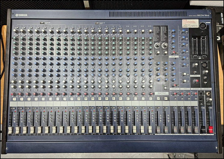 야마하 MG24/14FX 중고 음향 믹서--0