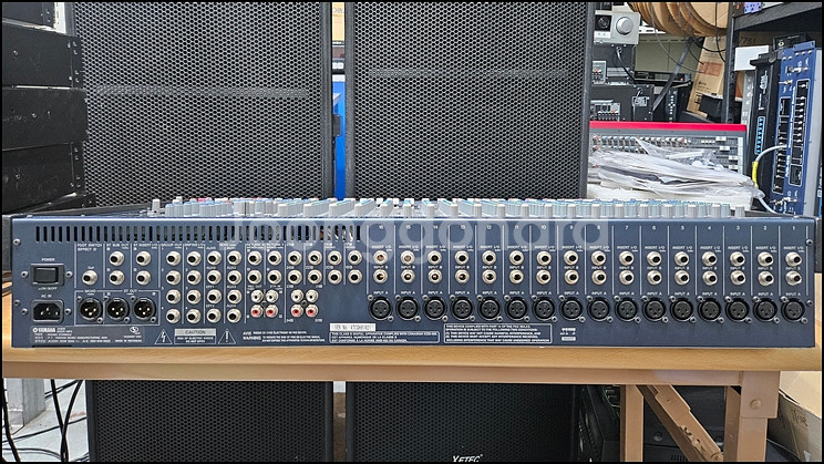 야마하 MG24/14FX 중고 음향 믹서--5