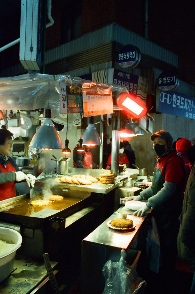 캐논 AE-1 바디만 이미지