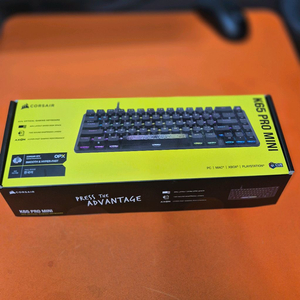 커세어 k65 pro mini 8k 키보드 팝니다