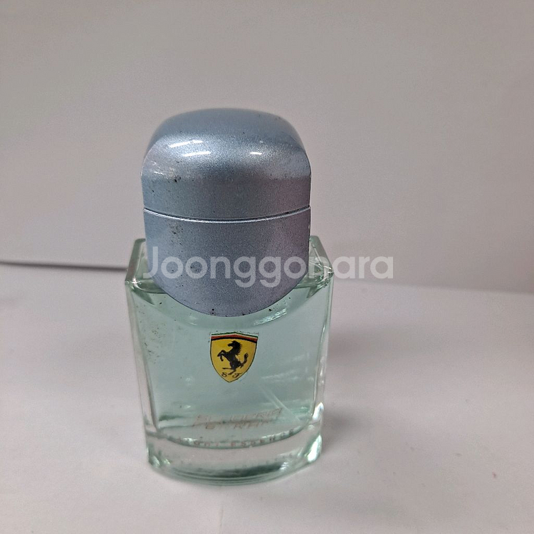 페라리 라이트 에센스 오드뚜왈렛 40ml 0721--0