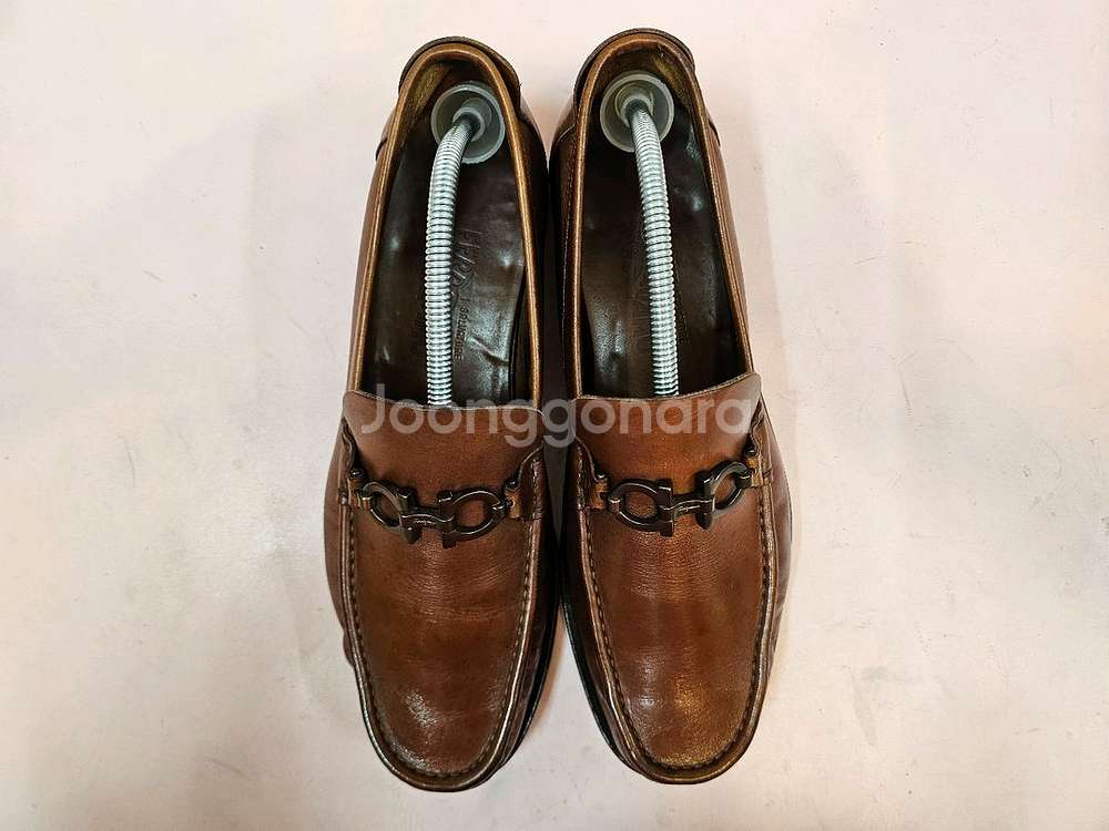 페라가모 남성 로퍼 구두 275--2