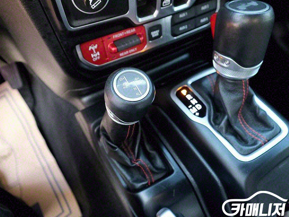 [지프]랭글러 (JL) 2.0 루비콘 4도어 파워 탑 이미지