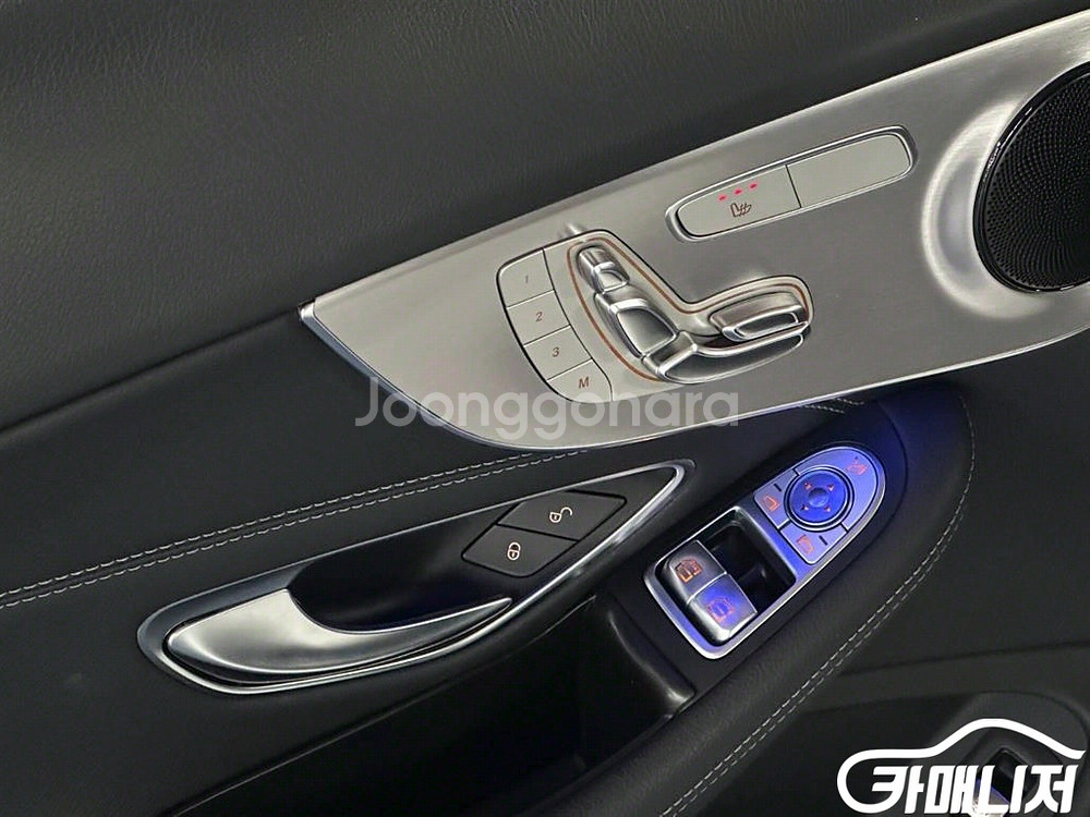 [벤츠]C클래스 W205 C220 d 4MATIC 쿠페--7