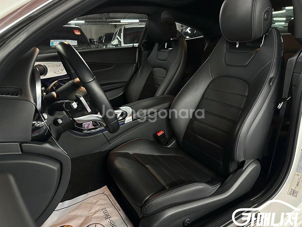 [벤츠]C클래스 W205 C220 d 4MATIC 쿠페--5