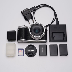 삼성 NX300M 미러리스 카메라 판매합니다