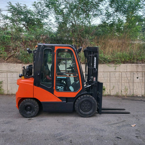 중고지게차 두산 D30S-7 디젤 3톤 3단 지게차