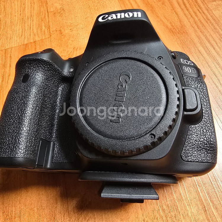 캐논 EOS 90D 카메라+렌즈+가방 팝니다--0