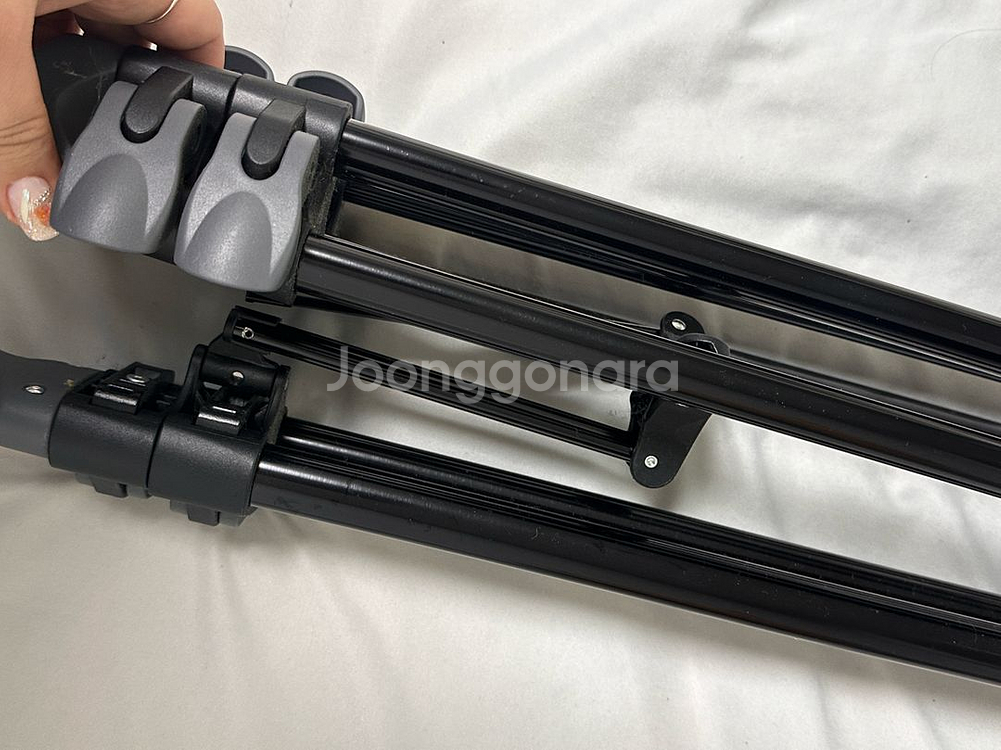 Manfrotto MVT502AM 삼각대--1