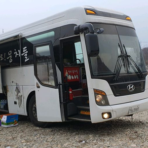 현대 유니버스 캠핑카