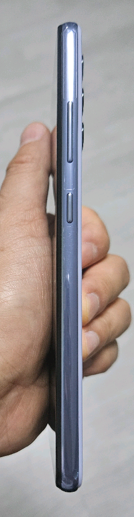 갤럭시 A32 바이올렛 64GB A급 싸게 팝니다.--4