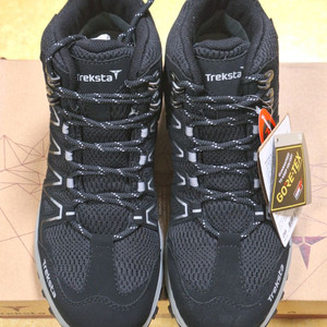 트렉스타 도브 미드 GTX 255 남성 등산화 블랙