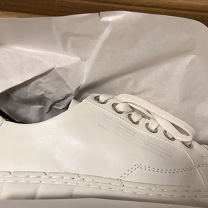 비론/VIRN사과가죽 흰색 스니커즈