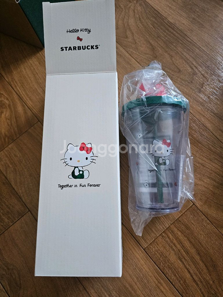 스타벅스 헬로키티 콜드컵 텀블러1개 새것 흥정불가--2