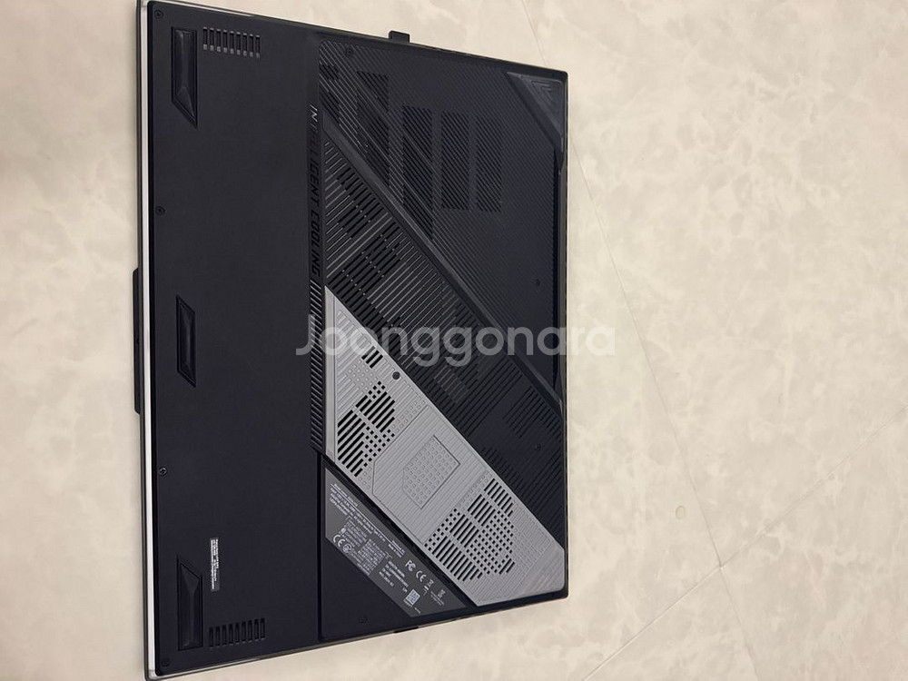 ASUS ROG STRIX G18--5