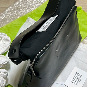 메종마르지엘라 토트 크로스