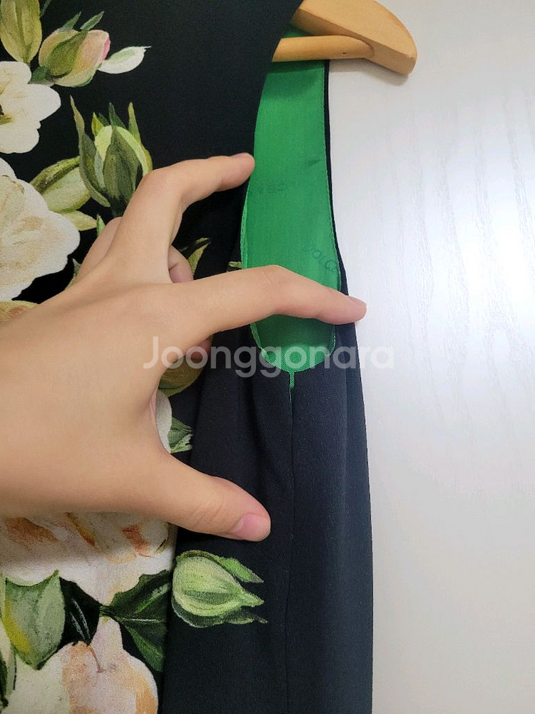 돌체앤가바나 원피스 블랙, 플라워 패턴 38사이즈--3