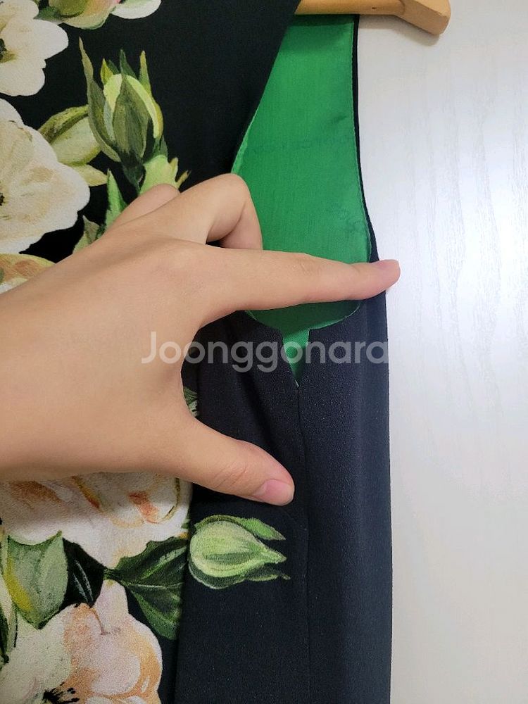 돌체앤가바나 원피스 블랙, 플라워 패턴 38사이즈--4