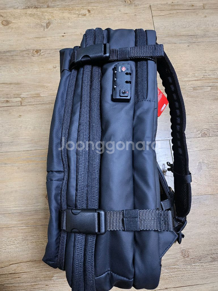 검정색 17인치 노트북 여행용 백팩(새상품)--1