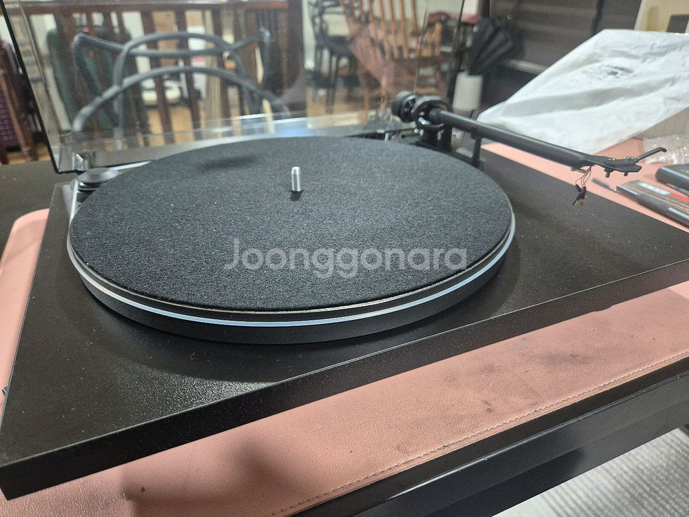 프로젝트 오디오 Essential II 턴테이블--0