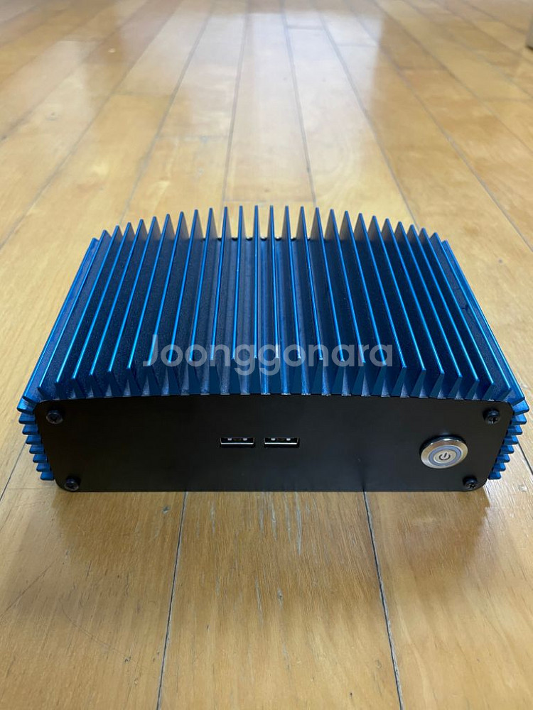 인텔 누크 미니 pc 무소음 NUC8 v5 PNF--1