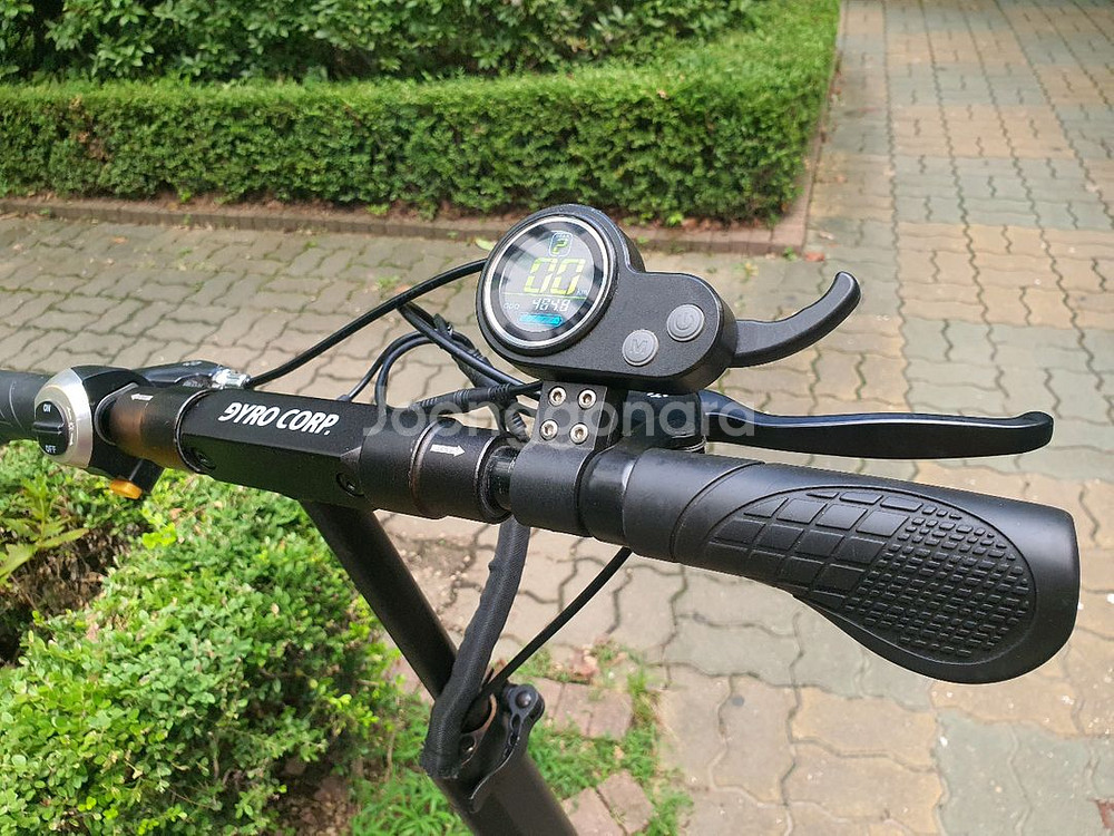 자이로콥 전동킥보드 10인치 60v 1000w 21A--3