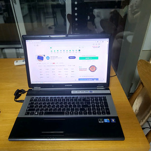 삼성노트북 i7 17.3인치(데스크탑용)