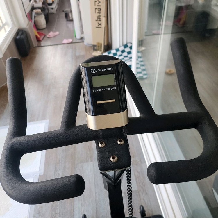 타이탄 스피닝 자전거 이미지