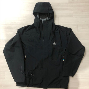 나이키ACG 스톰핏 바람막이(XL)