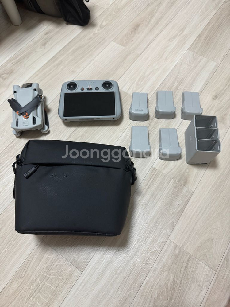DJI 미니3 프로 배터리 5개 플라이모어 콤보 팝니다--1