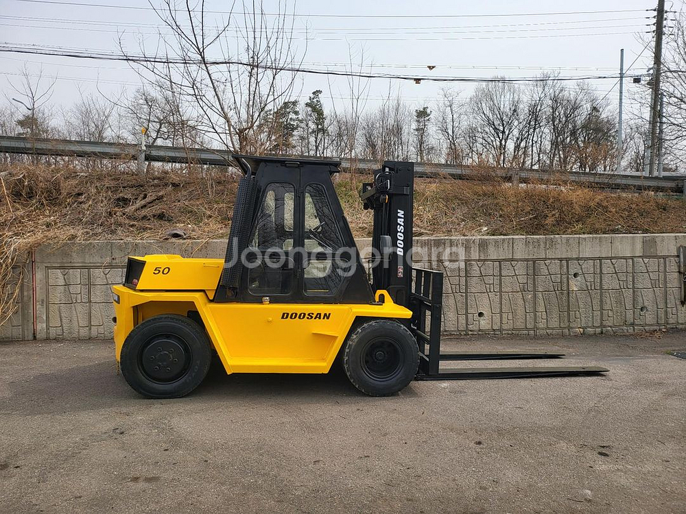 [중고지게차] 두산 LD50 5톤 디젤지게차--0