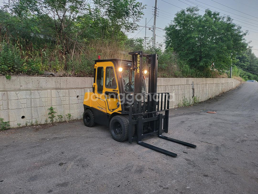 [중고지게차] 두산 D30S-7 2,98톤 3단 디젤--1