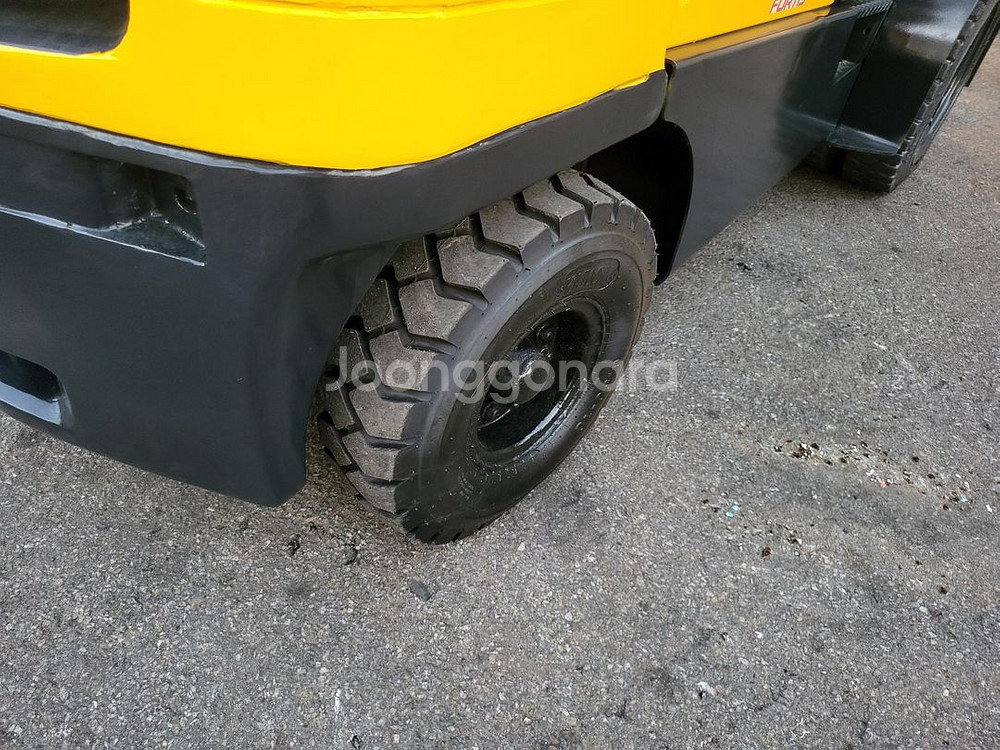 [중고지게차] 두산 D30S-7 2,98톤 3단 디젤--8