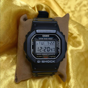 지샥 DW5600E-1V 스퀘어 전자시계