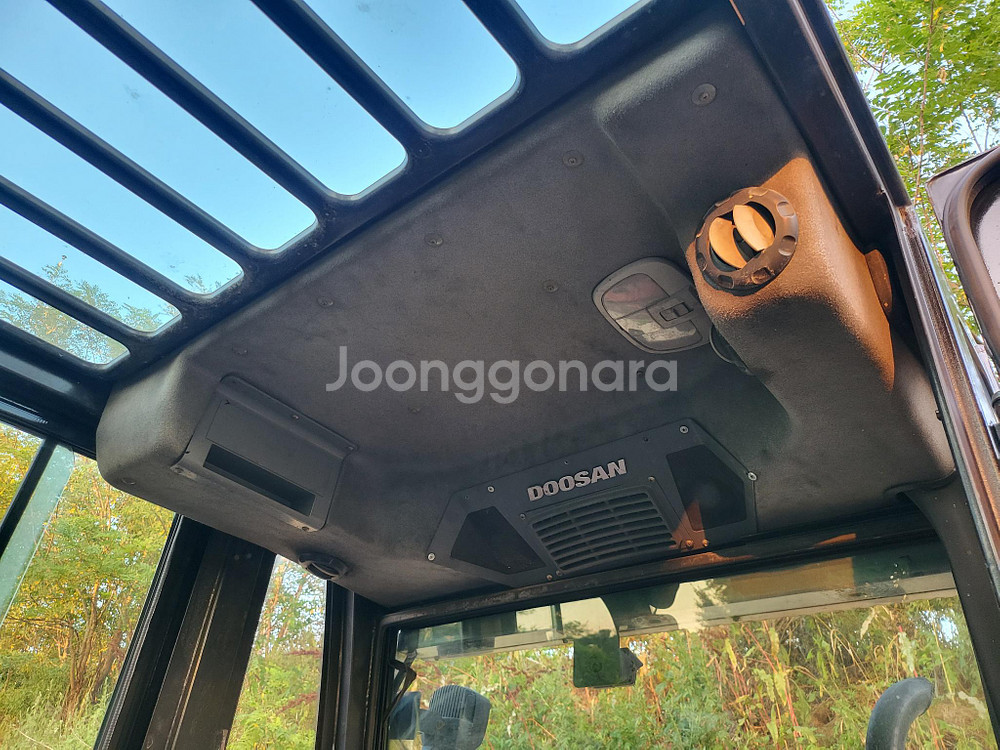 [중고지게차] 두산 D30S-7 디젤 3톤(2.9톤)--7