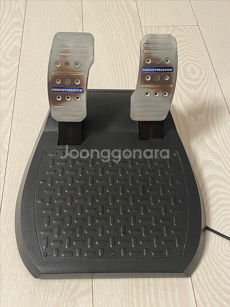 트러스트마스터 t300--1