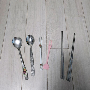 수저 , 포크 , 젓가락