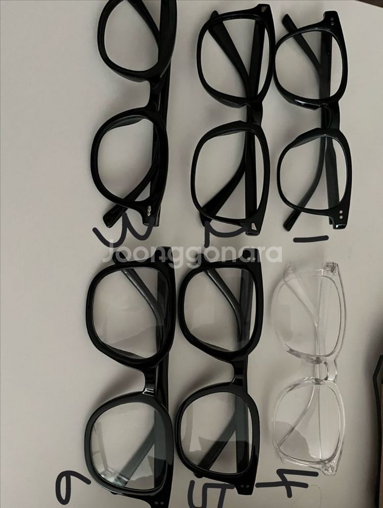 뿔테 안경 판매합니다--0