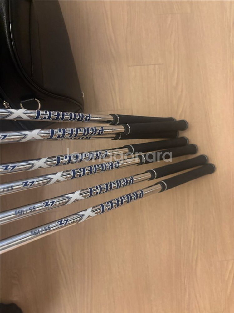 타이틀리스트 T200 아이언세트 골프채 팝니다.--5