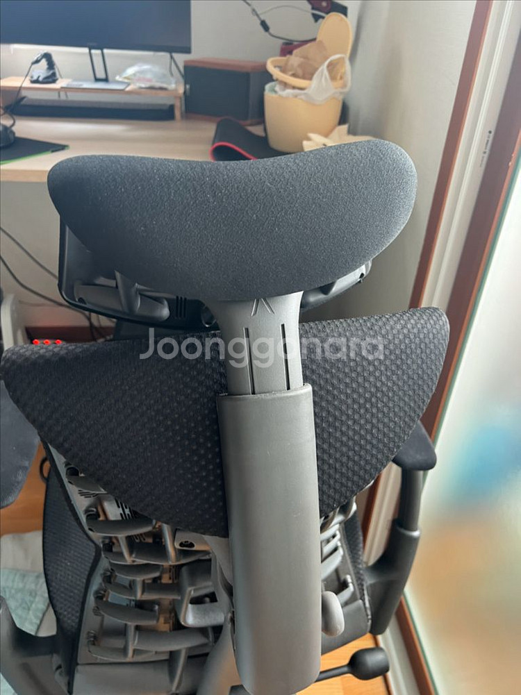 (급처)하이엔드 게이밍 의자 허먼밀러 엠바디 팝니다--4