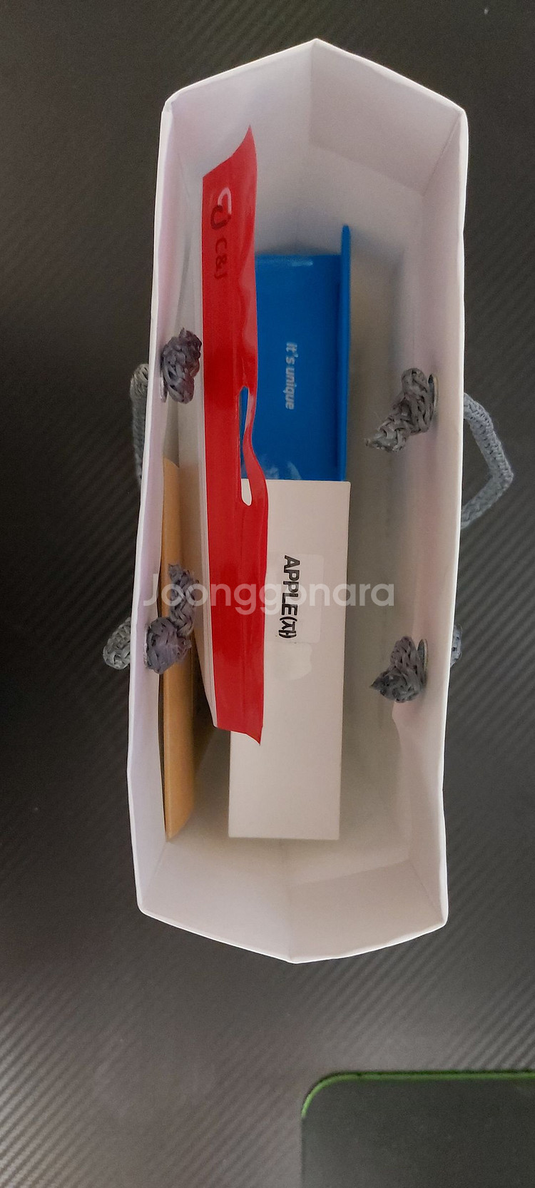 아이폰 16 프로 화이트 티타늄 128 새제품 팔아요--2