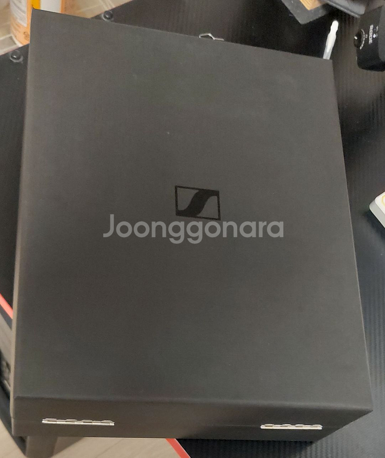 젠하이저 hd660s 헤드폰 팝니다.--1