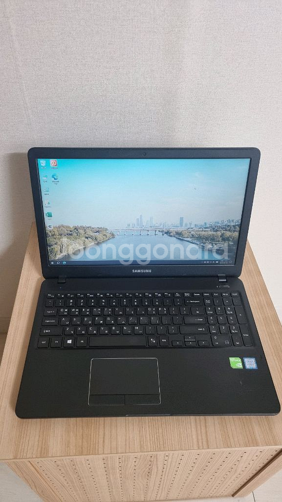 삼성노트북(nt500r5w)팝니다.(15.6인치)--1
