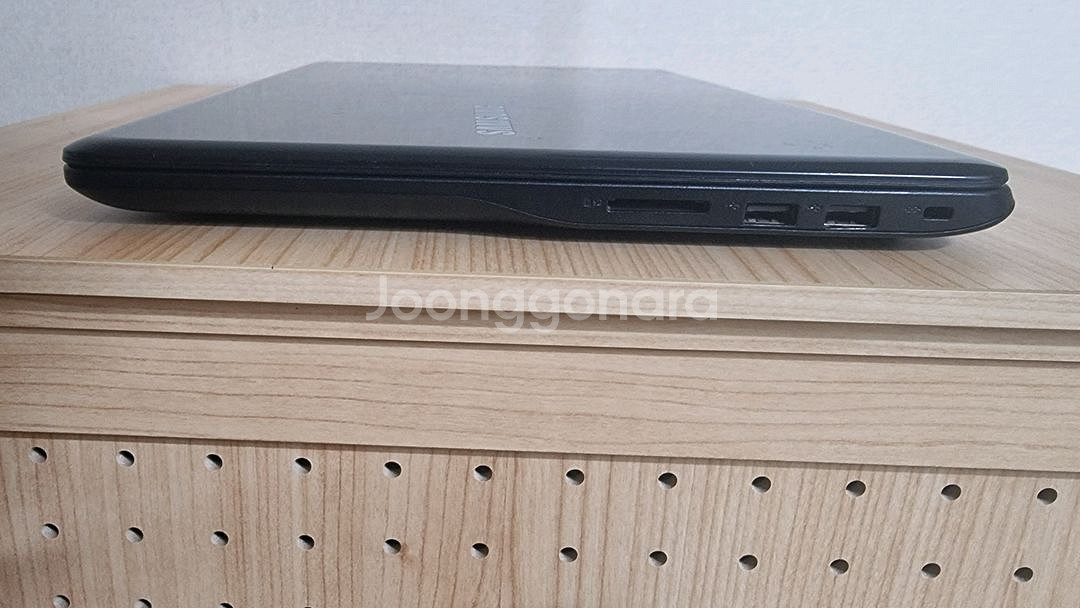 삼성노트북(nt500r5w)팝니다.(15.6인치)--4