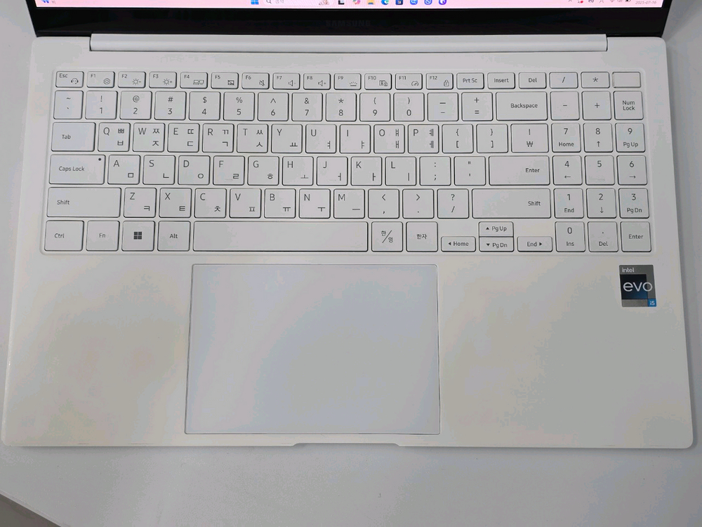 갤럭시북2 프로 15.6인치 i5 12세대CPU탑재 이미지